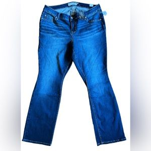 Torrid Women’s Sz 16 S Jeans Riverdale Barely Boot Cut 38 x 28.5 Medium Wash